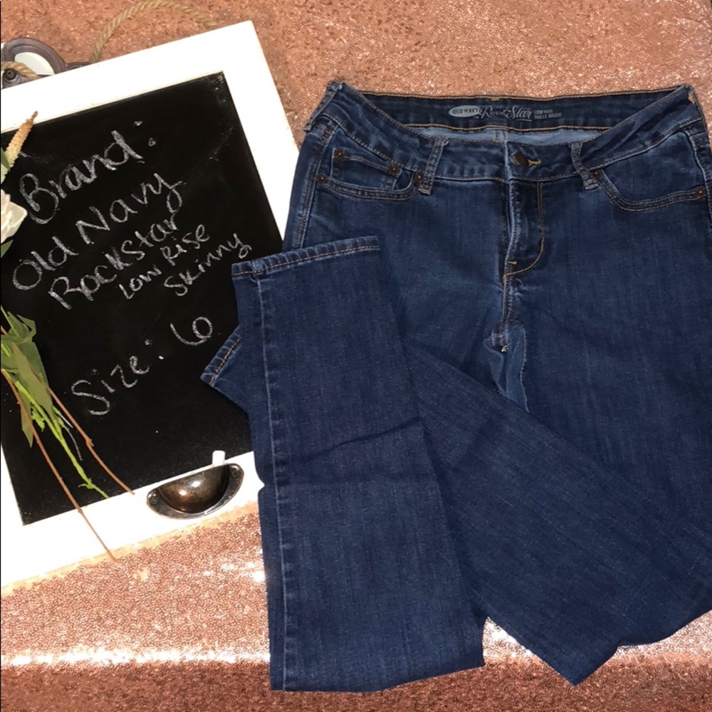 Old Navy Rockstar skinny jeans 👖